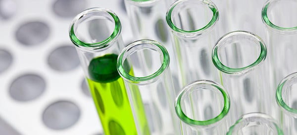 Test tubes with green liquid (c) Bill Oxford / unsplash.com